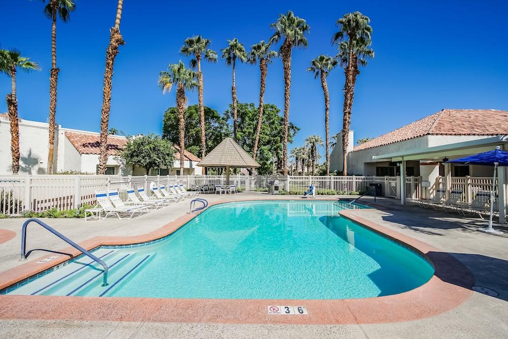 Desert Breezes Resort Palm Desert Exterior photo