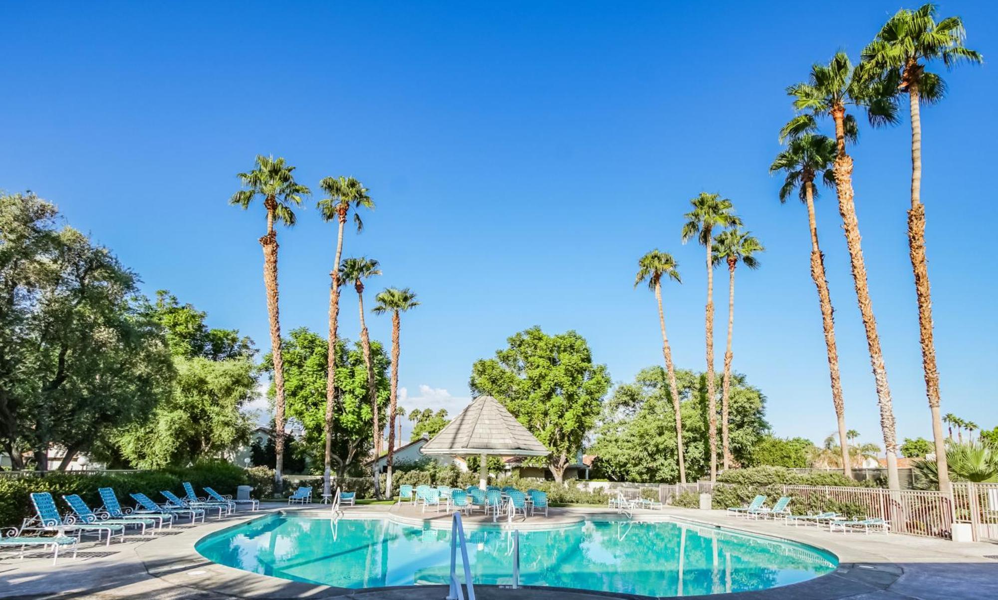Desert Breezes Resort Palm Desert Exterior photo