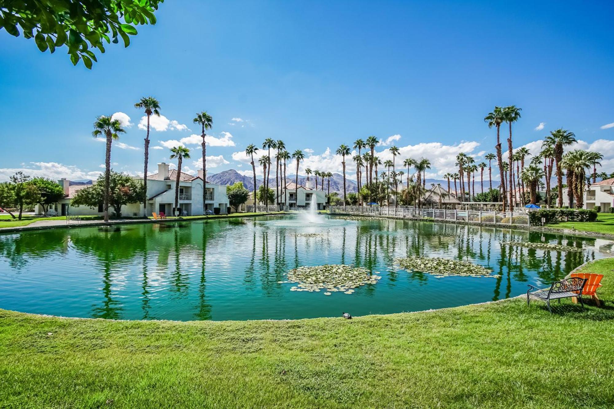 Desert Breezes Resort Palm Desert Exterior photo