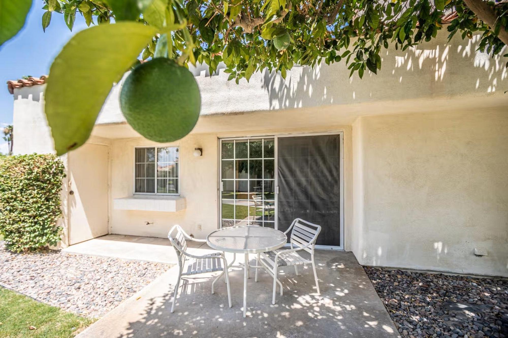 Desert Breezes Resort Palm Desert Exterior photo