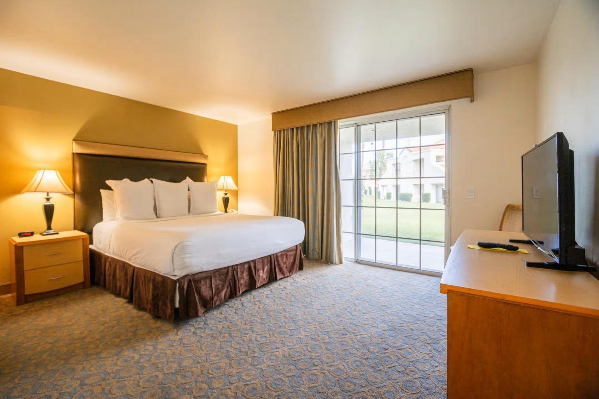 Desert Breezes Resort Palm Desert Exterior photo